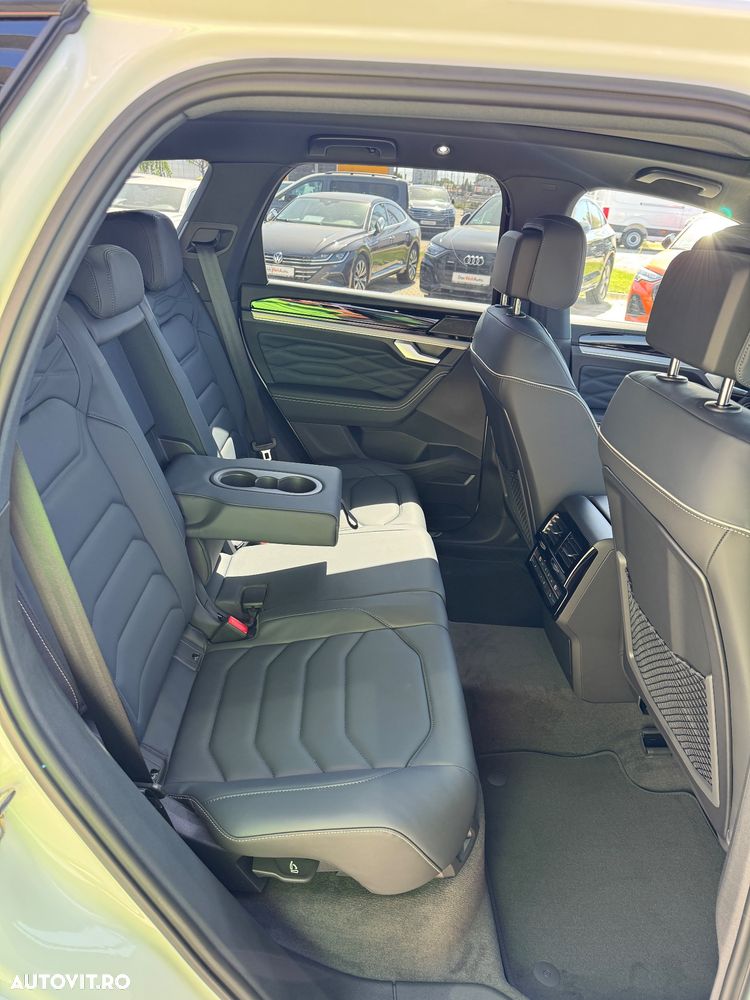 Volkswagen Touareg V6 TDI 4MOTION Elegance - 13
