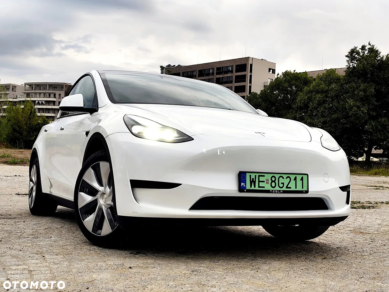 Tesla Y Long Range RWD - 5