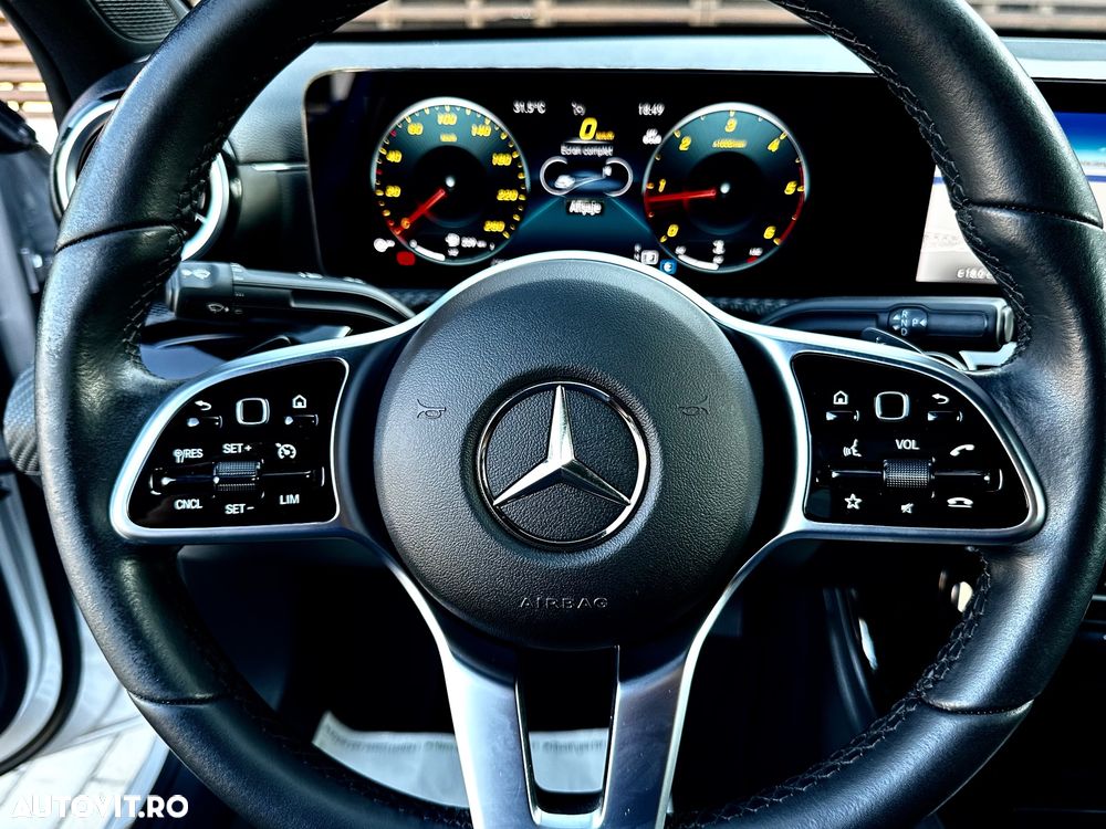 Mercedes-Benz A 180 d 8G-DCT - 16
