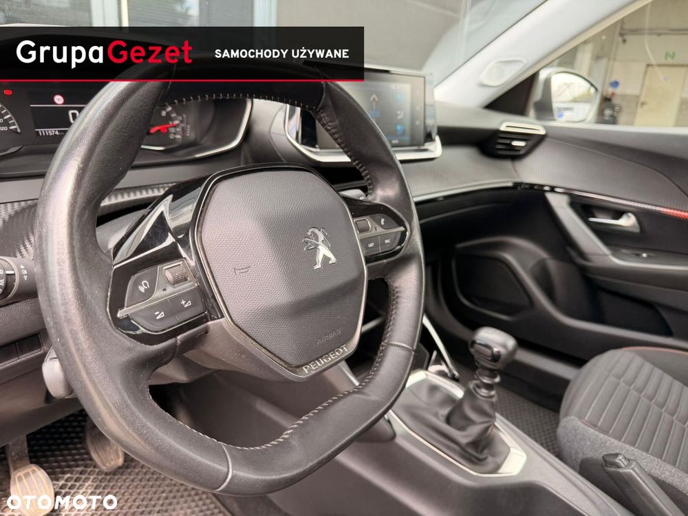 Peugeot 2008 - 12