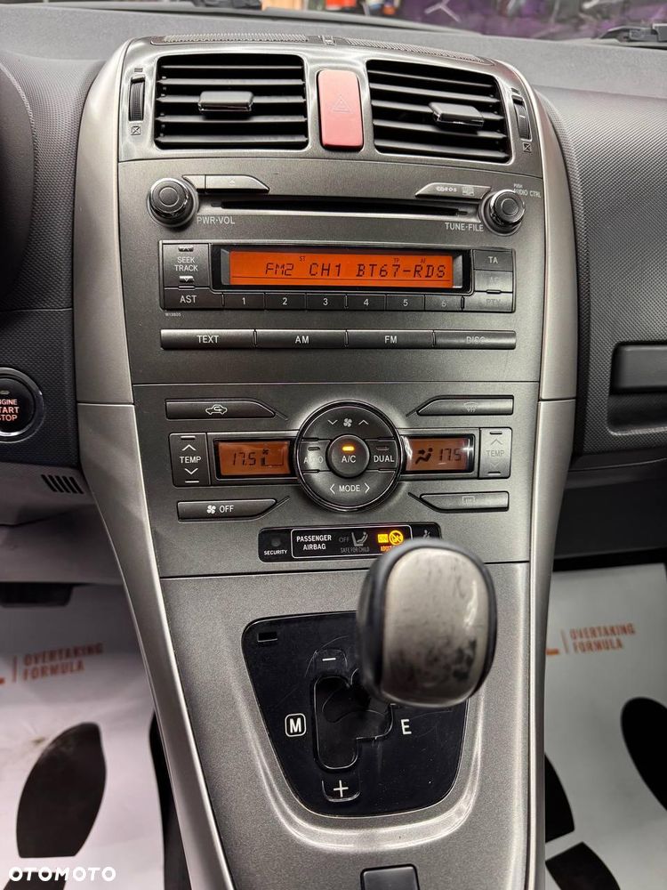 Toyota Auris 1.6 VVT-i Premium MM - 7