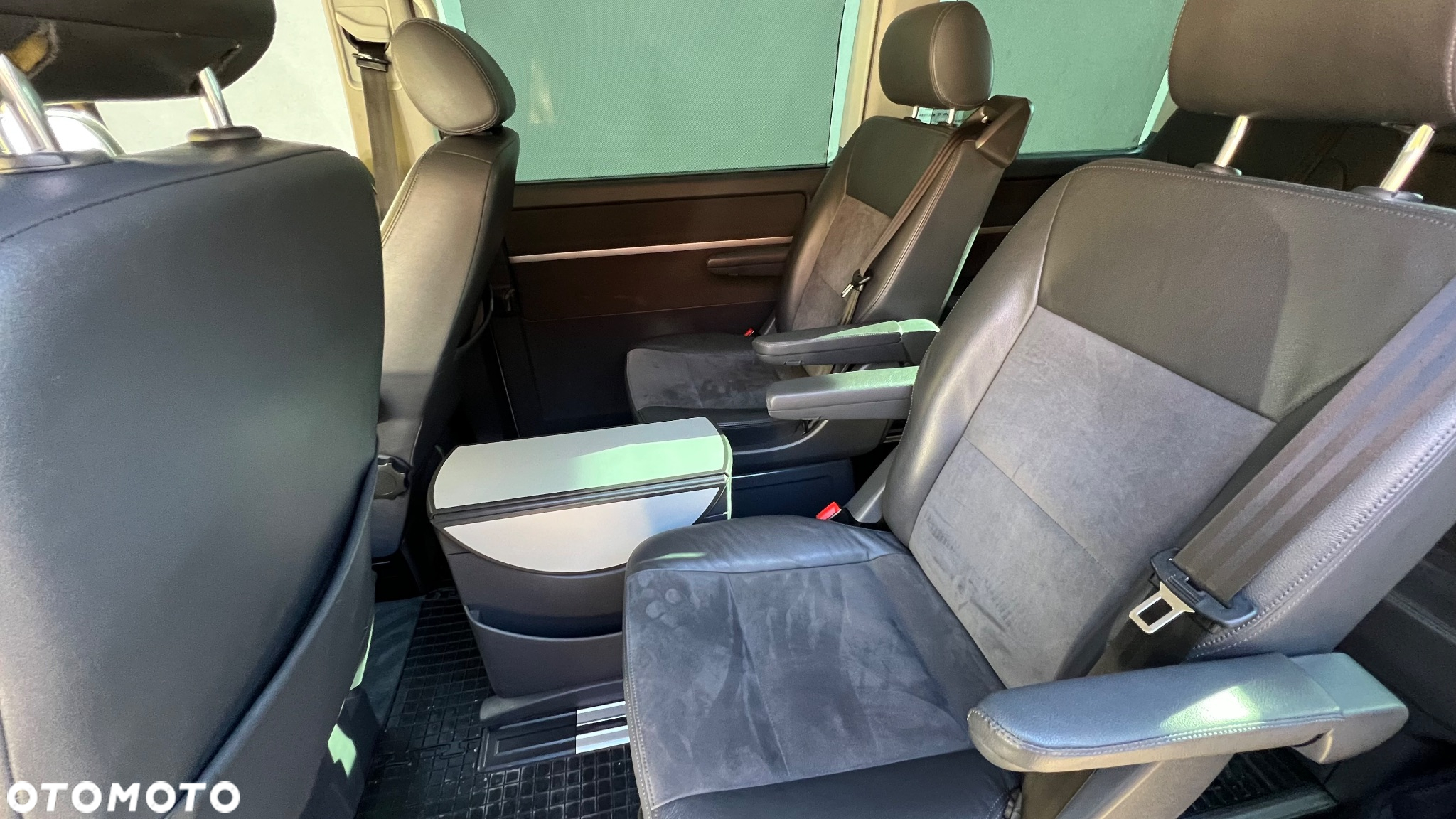 Volkswagen Multivan - 6