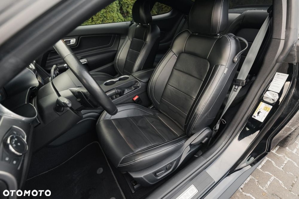 Ford Mustang 5.0 V8 GT - 12