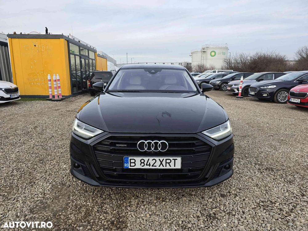 Audi A8 - 1