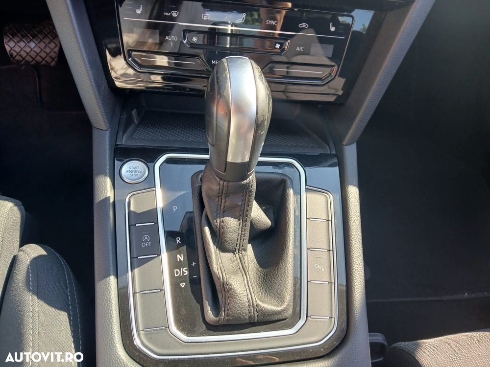 Volkswagen Passat 1.5 TSI ACT DSG Comfortline - 14