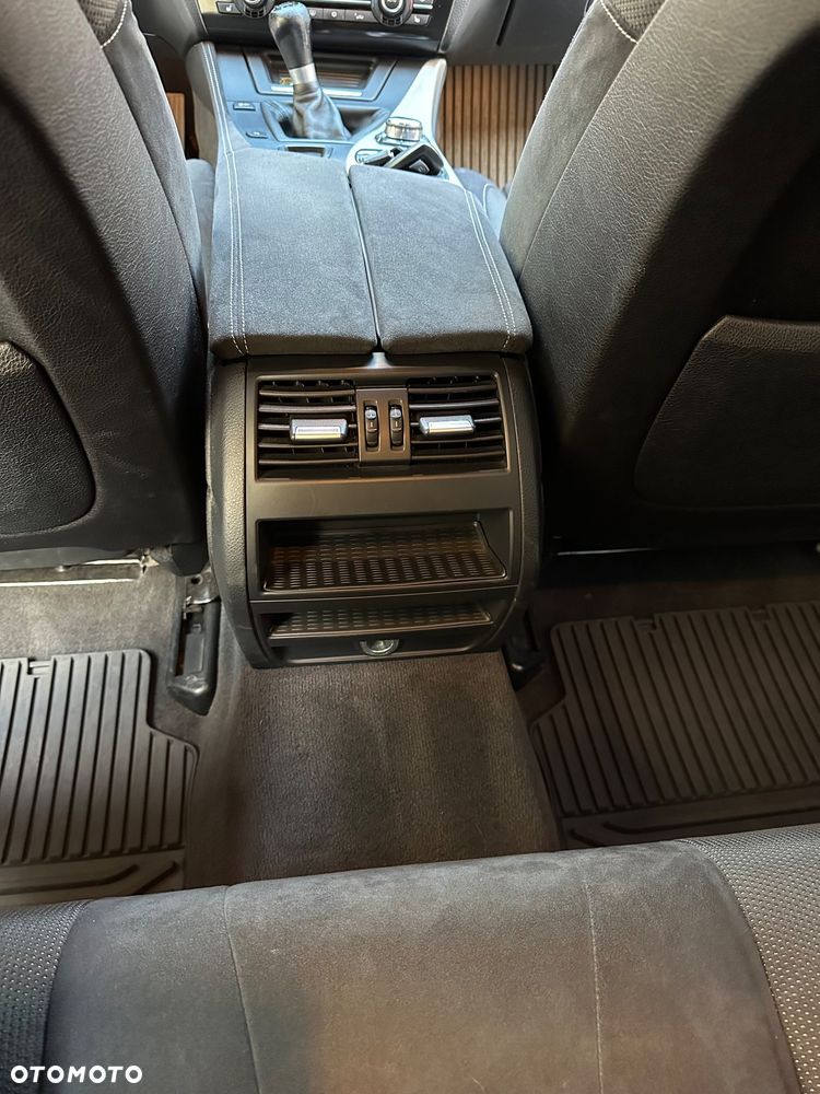 BMW Seria 5 525d - 18