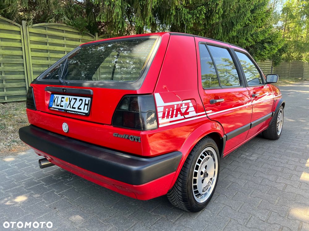 Volkswagen Golf - 11