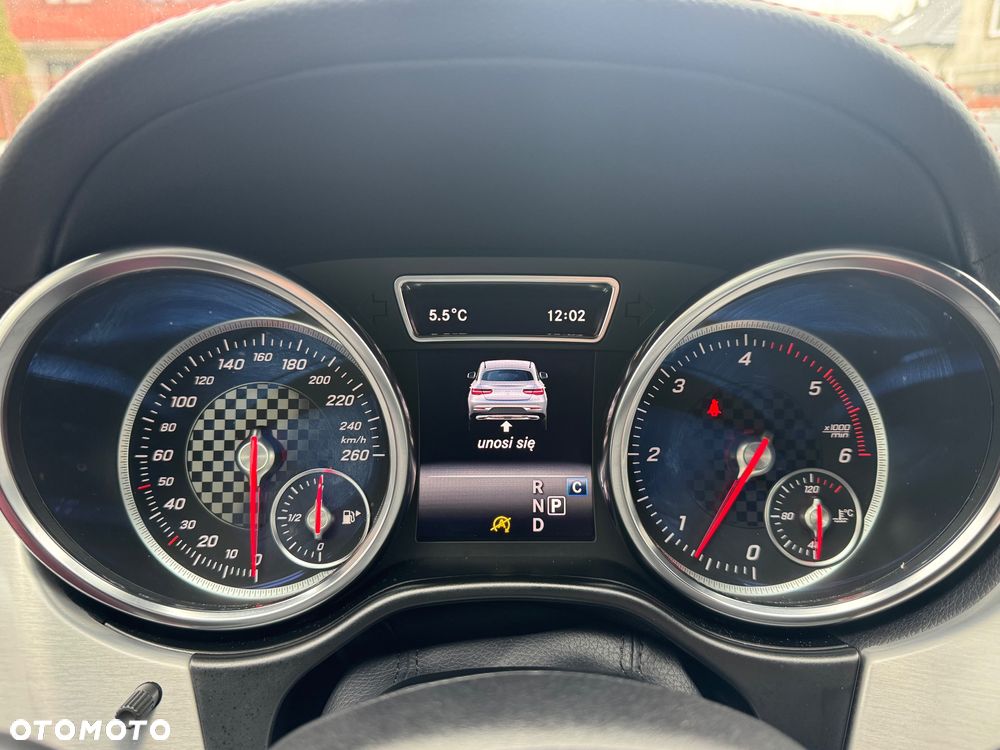 Mercedes-Benz GLE 350 d 4-Matic - 17