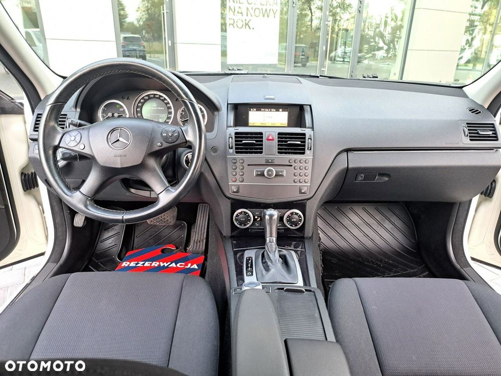 Mercedes-Benz Klasa C 180 BlueEFFICIENCY 7G-TRONIC - 20