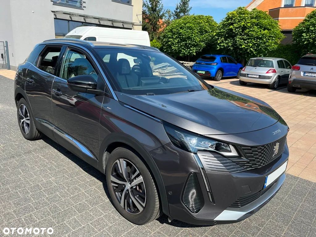 Peugeot 3008 1.6 PureTech HYbrid GT Line S&S EAT8 - 1