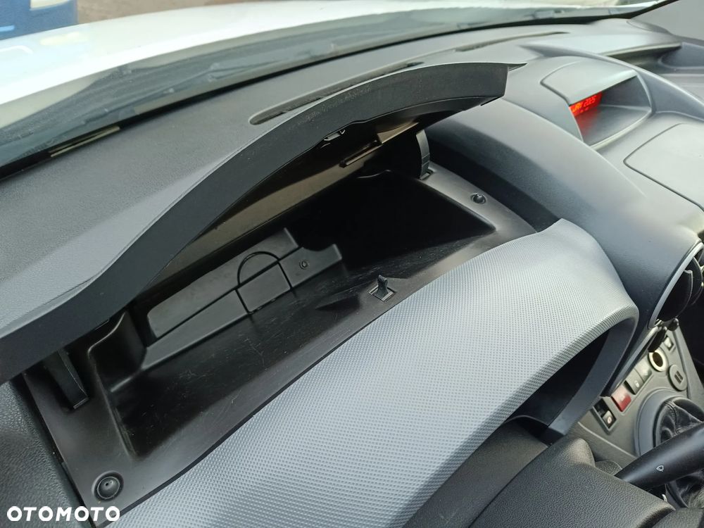 Peugeot Partner - 23