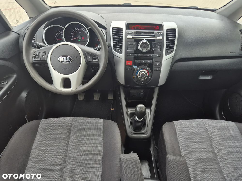 Kia Venga 1.6 Business Line - 23