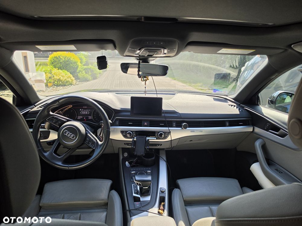 Audi A4 Limousine - 5