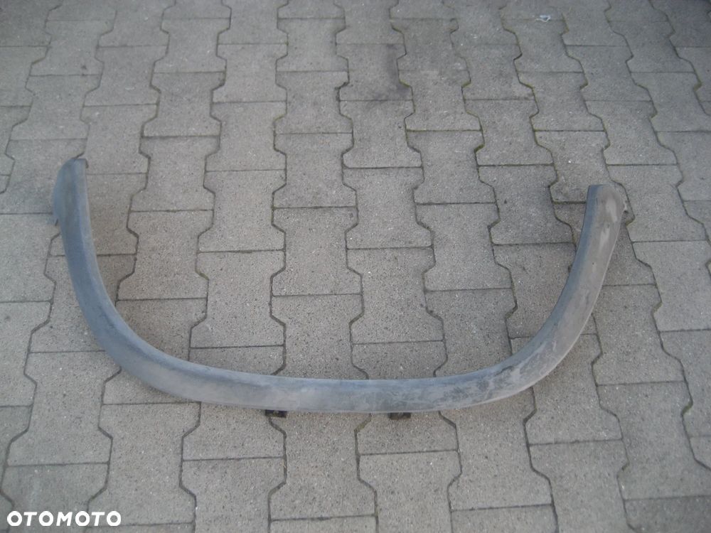 nissan terrano I 86-92r listwa błotnika przód prawa 6381223g00 FR R