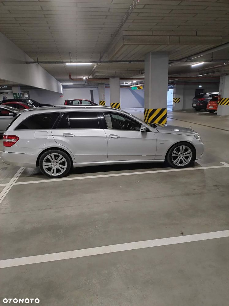 Mercedes-Benz Klasa E 350 CDI DPF BlueEFFICIENCY 7G-TRONIC Avantgarde - 15