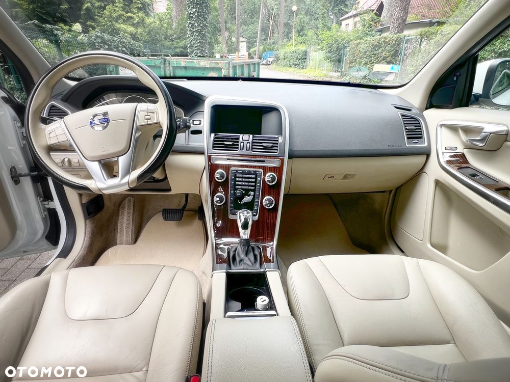Volvo XC 60 D5 AWD Summum - 10