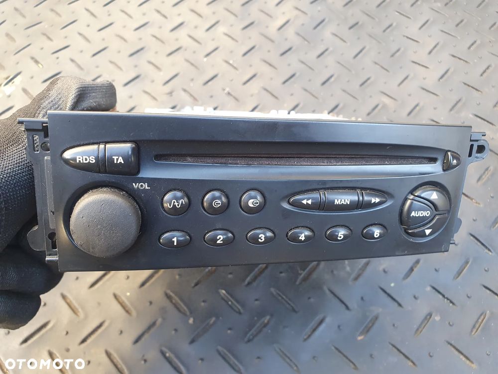Citroen Xsara II radio radioodtwarzacz CD 96489437XT - 2
