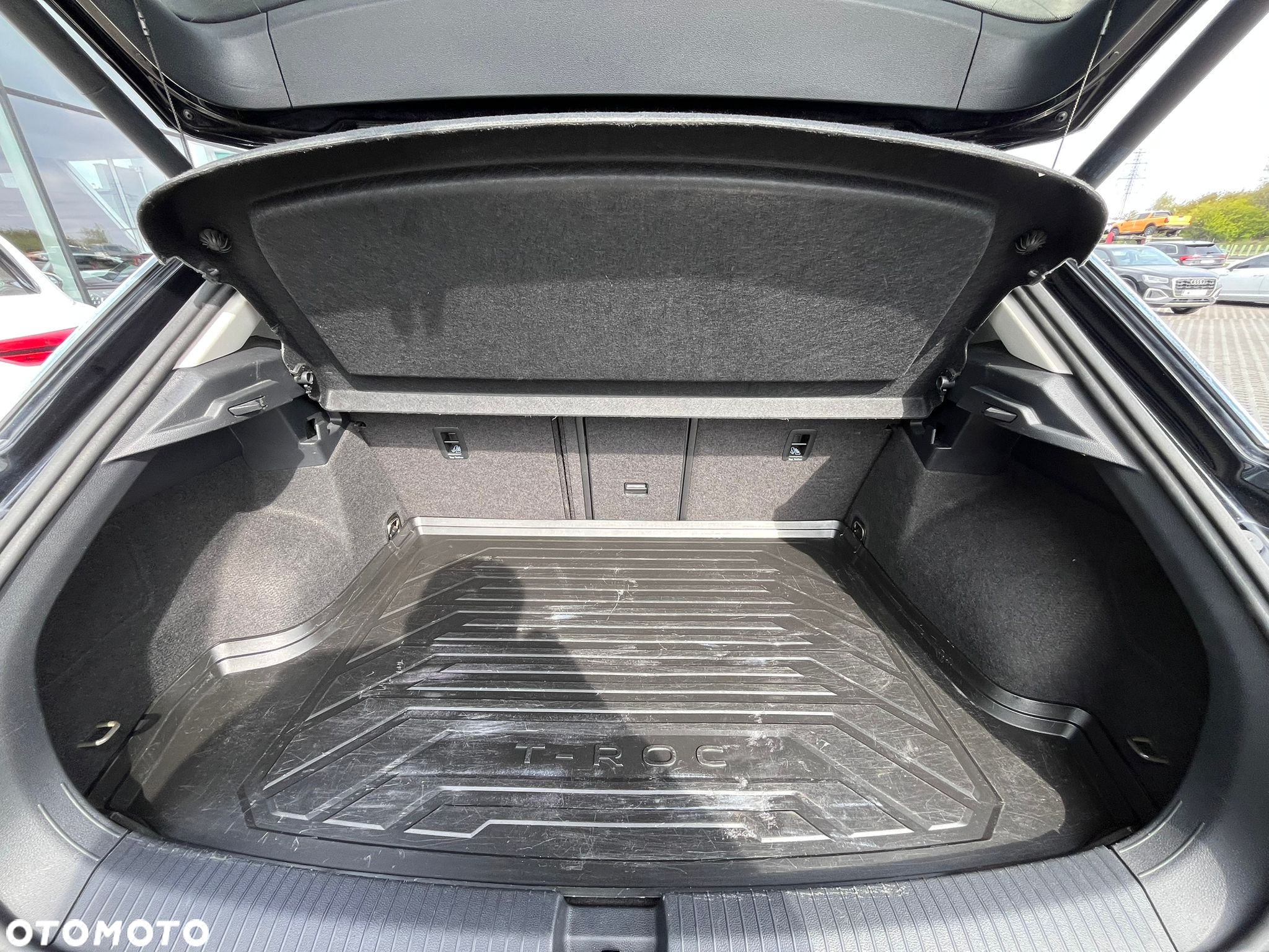 Volkswagen T-Roc 2.0 TDI SCR 4MOTION DSG Style - 16