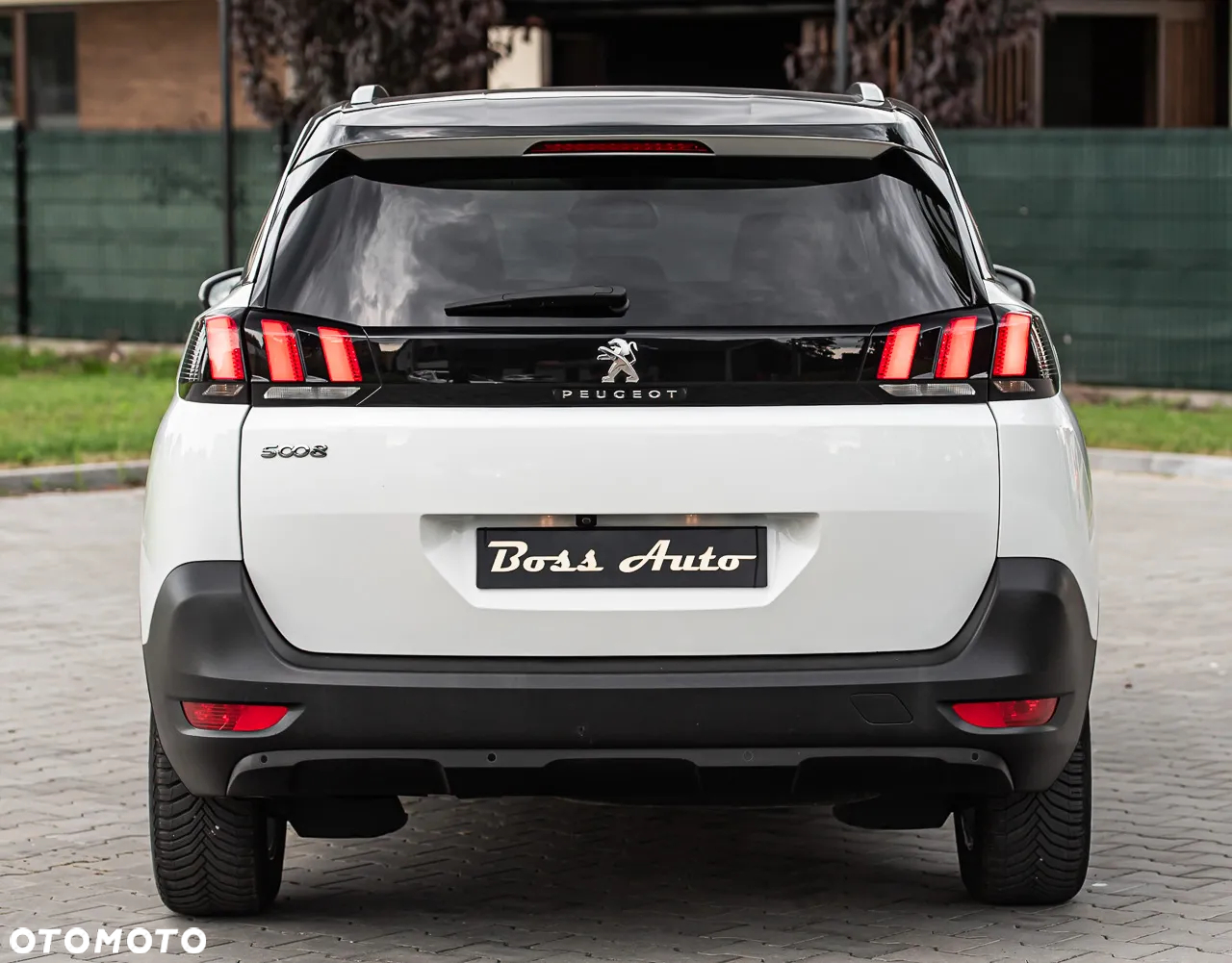 Peugeot 5008 1.5 BlueHDi Allure S&S EAT8 - 11