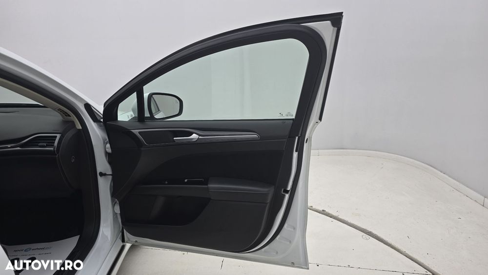 Ford Mondeo 2.0 TDCI Aut. AWD Vignale - 19