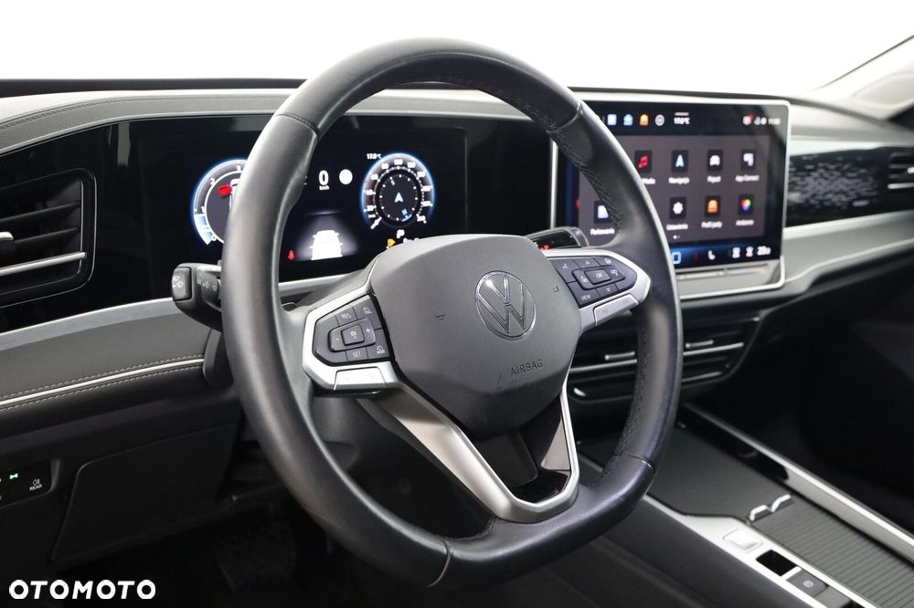 Volkswagen Passat - 12