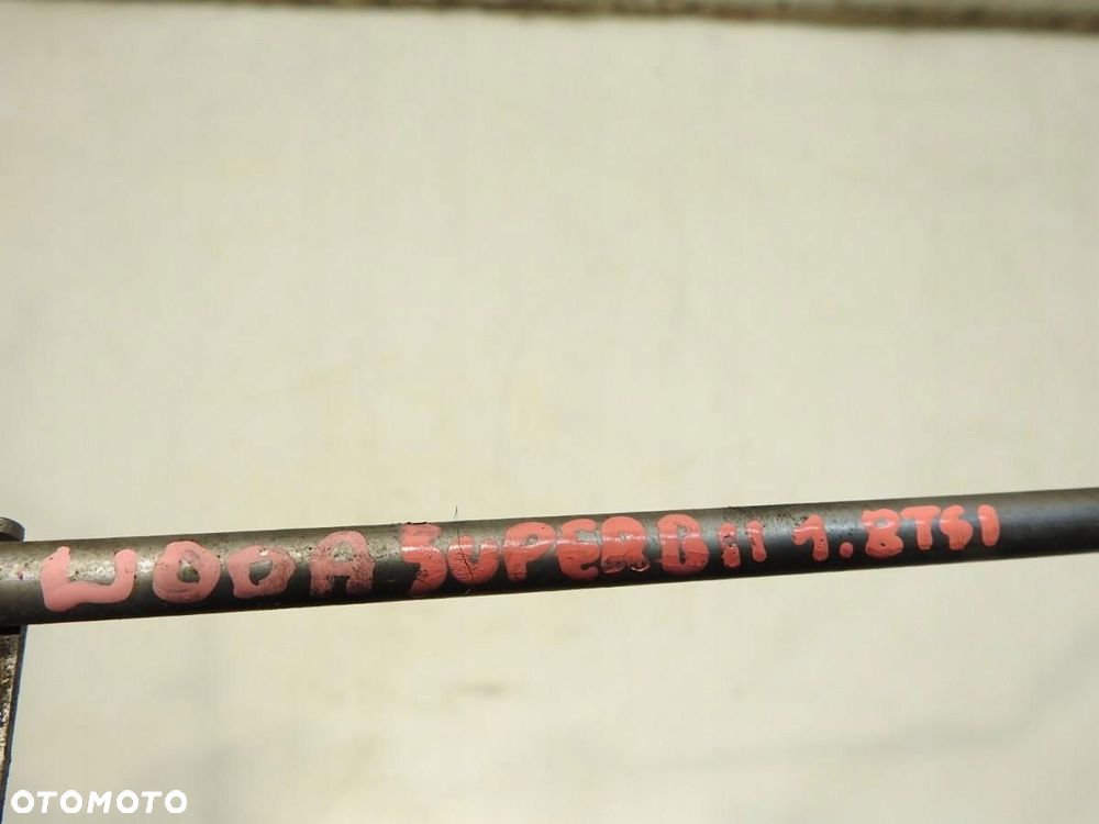 PRZEWÓD WODY SKODA SUPERB II 1.8 TSI 06J121075B - 2