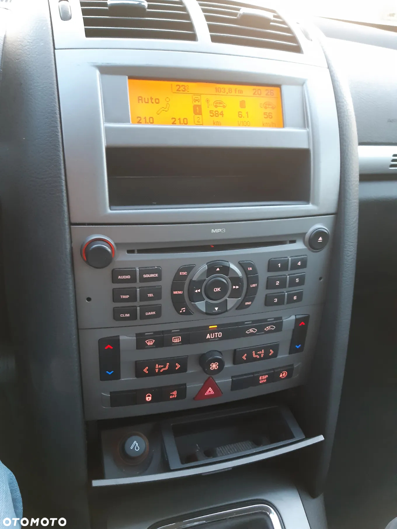 Peugeot 407 1.6 HDI Premium - 12