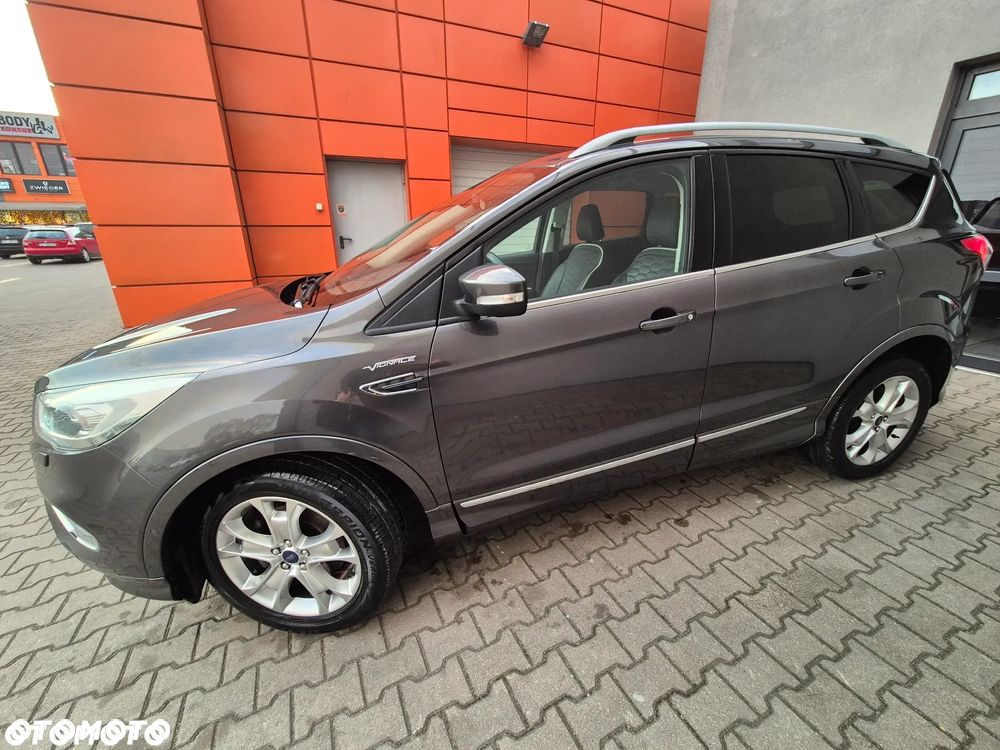 Ford Kuga 2.0 TDCi 4x4 Vignale - 3
