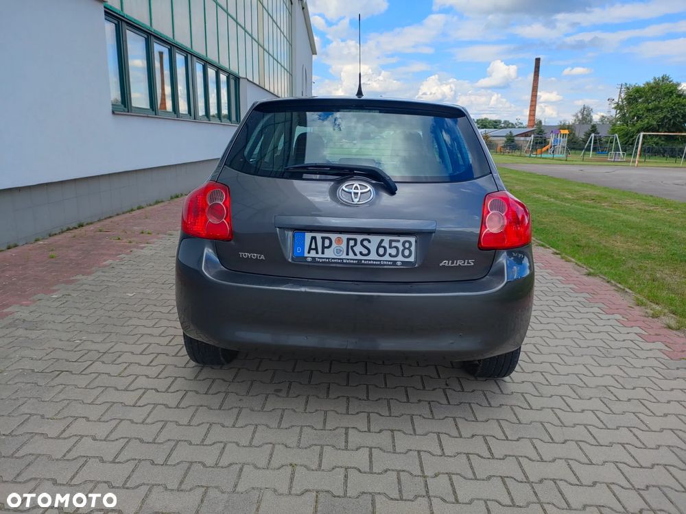 Toyota Auris - 6