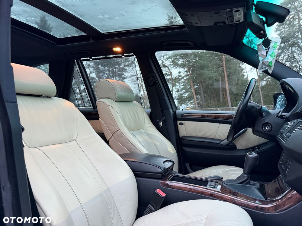 BMW X5 4.8is - 18