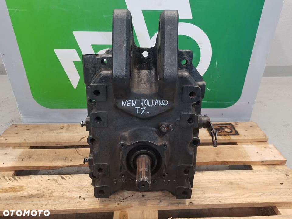 New Holland T7. .... {Obudowa WOM 84303022} - 1