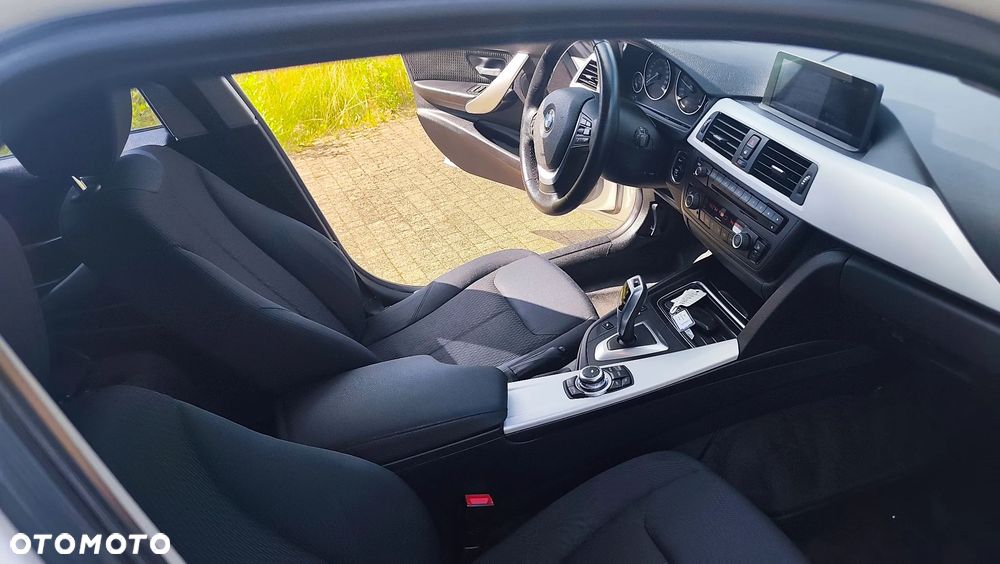 BMW Seria 3 - 33