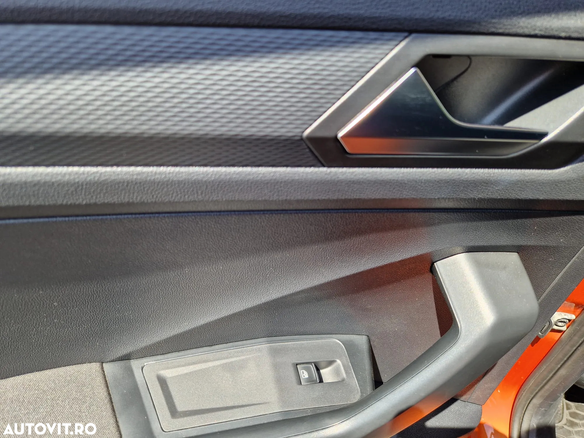 Volkswagen T-ROC 2.0 TDI DSG Design - 9