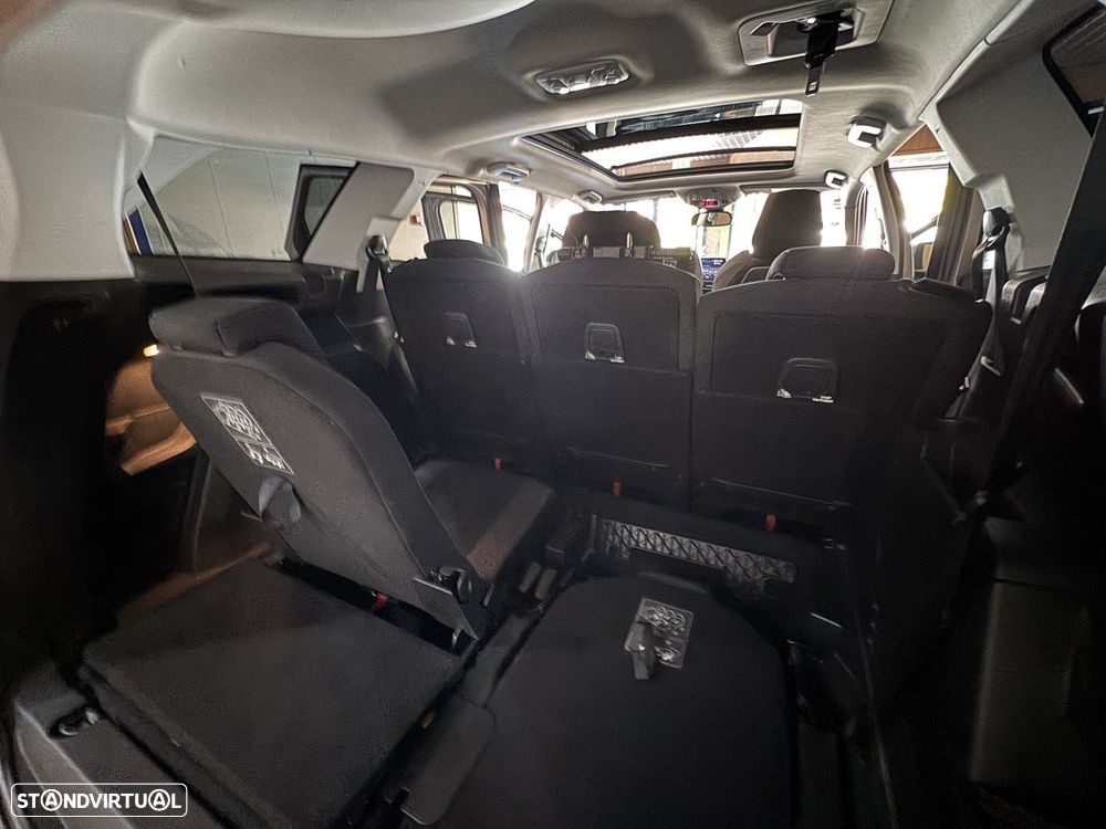 Peugeot 5008 1.5 BlueHDi Allure Pack EAT8 - 36