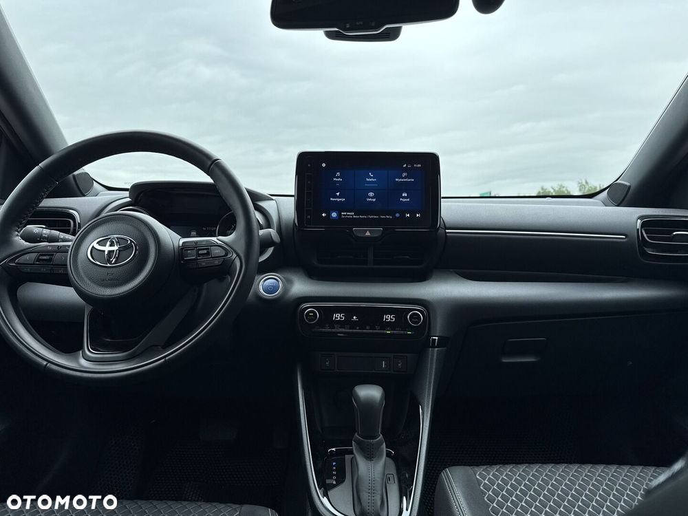 Toyota Yaris - 12