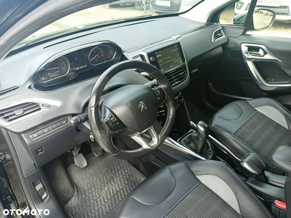 Peugeot 2008 1.6 e-HDi Allure S&S - 36