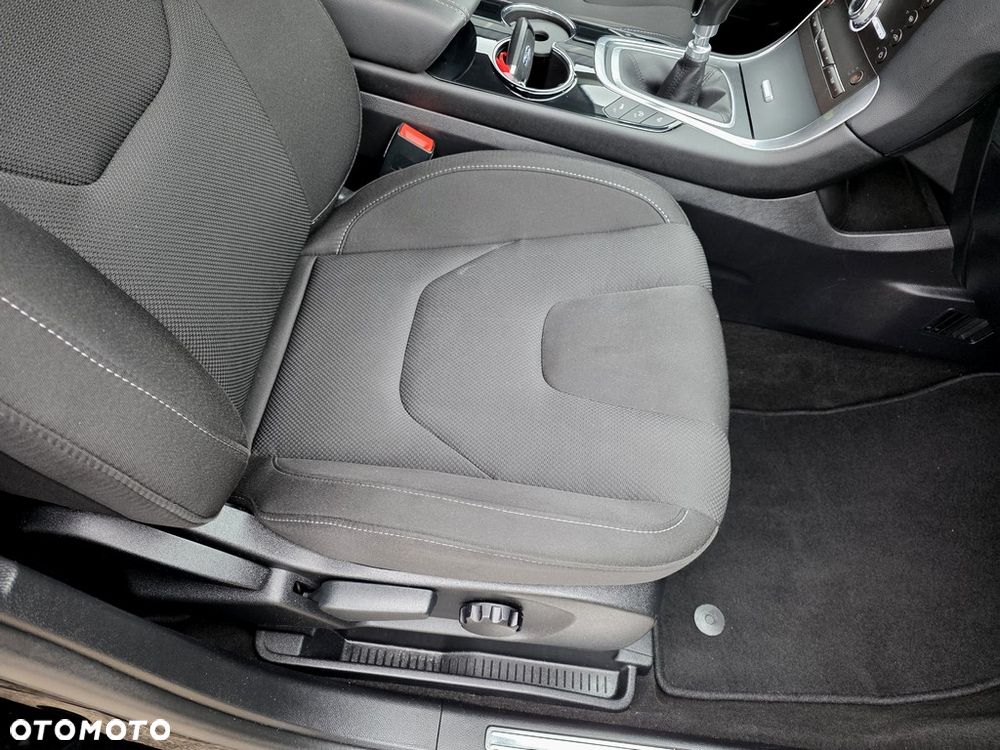 Ford S-Max 2.0 TDCi Titanium - 12