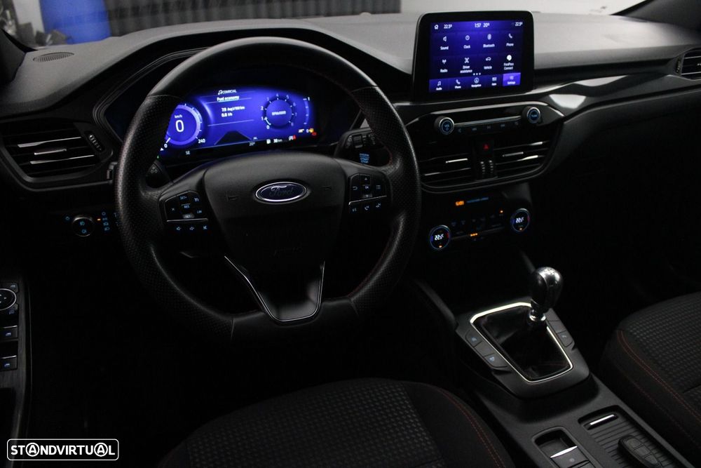 Ford Kuga 1.5 EcoBoost ST-Line - 40
