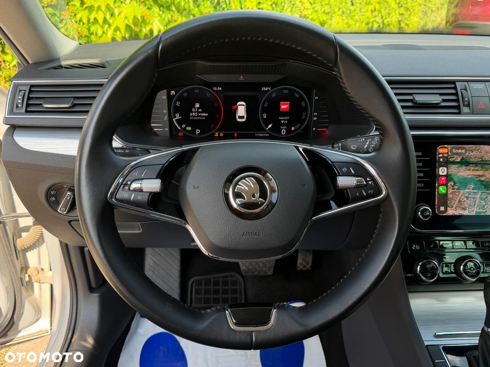 Skoda Superb 2.0 TDI SCR Ambition DSG - 24