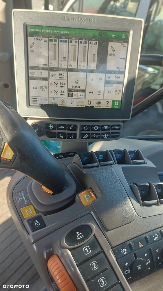 John Deere 6250R - 8