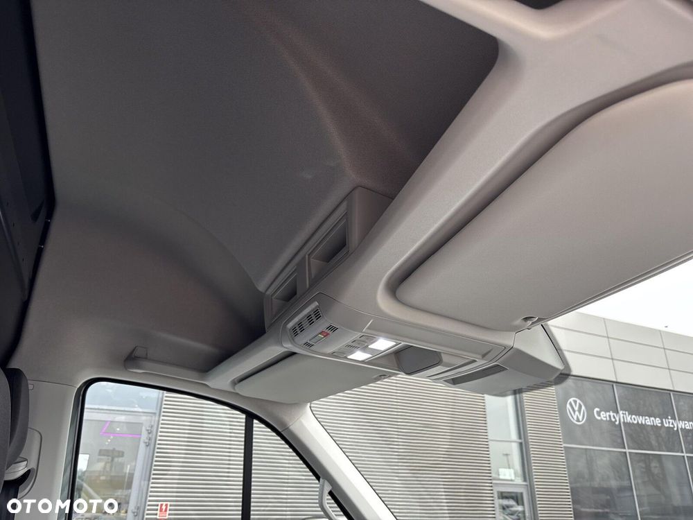 Volkswagen Crafter Furgon 4490 - 27