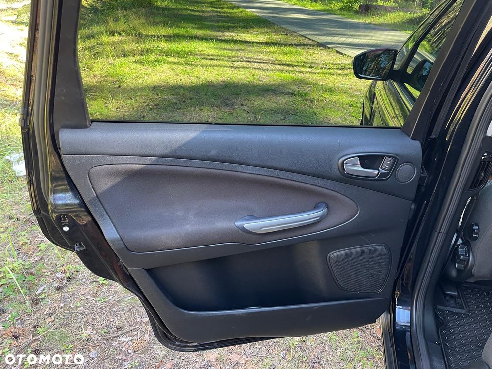 Ford S-Max 2.0 TDCi Titanium - 12