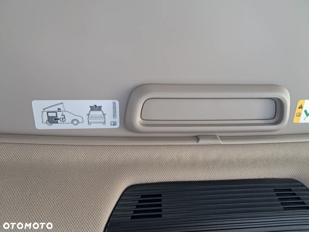 Volkswagen Multivan - 29