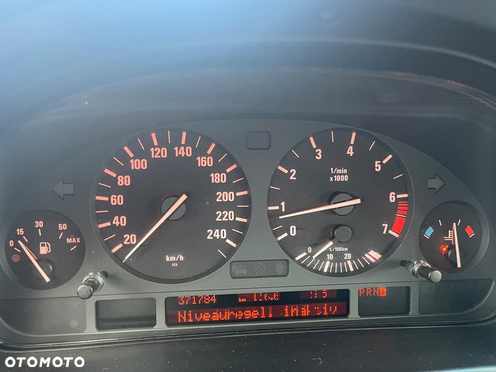 BMW Seria 5 - 11