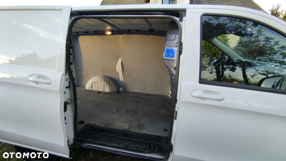 Mercedes-Benz VITO - 14