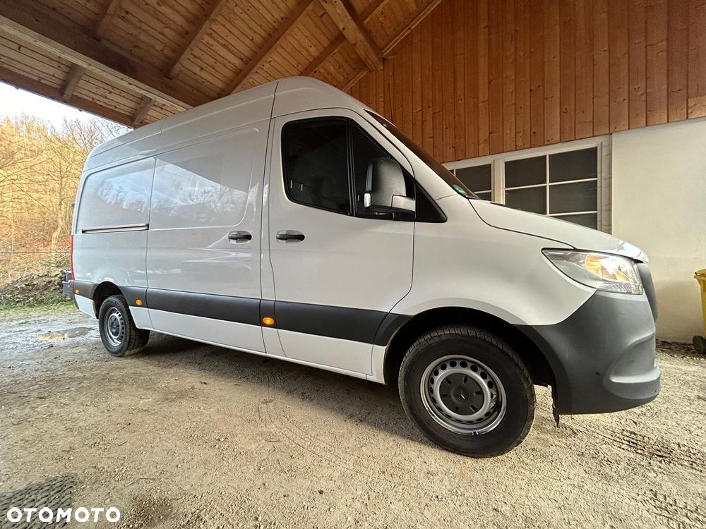 Mercedes-Benz Sprinter - 5
