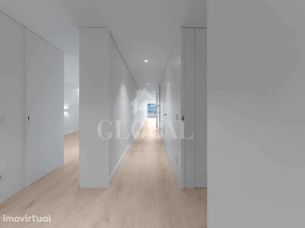 Apartamento T4 (Condomínio Fechado) Vila Nova de Gaia - Grande imagem: 4/34
