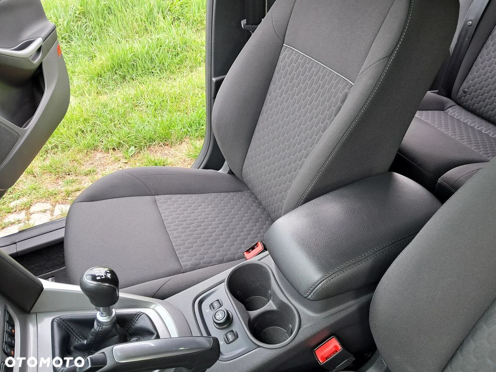 Ford Focus 1.6 TDCi DPF Champions Edition - 24