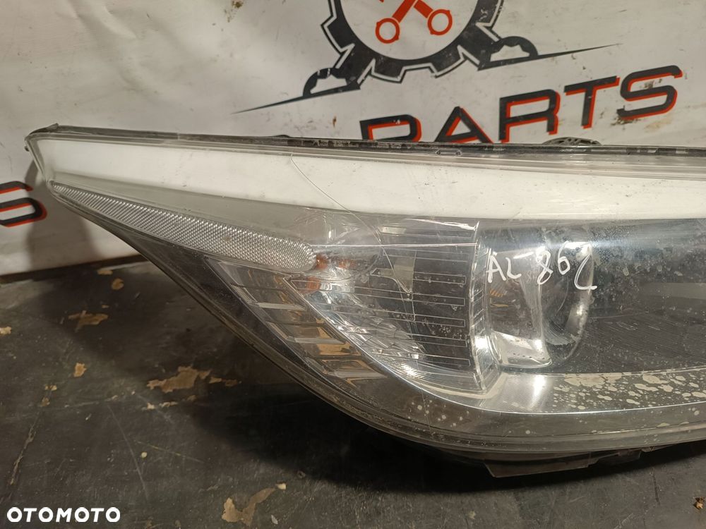 lampa reflektor zwykly halogen bez led prawy europa 92102a2010 kia ceed ii - 3