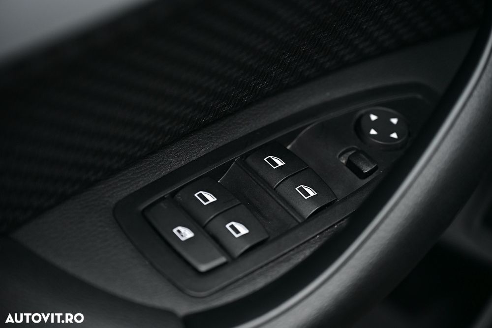 BMW X1 xDrive25e Advantage - 11